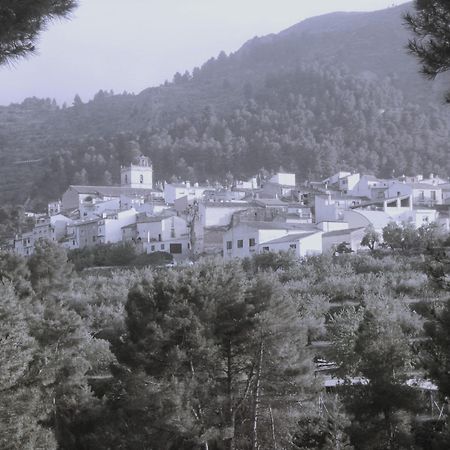 alojamiento rural EL METGE Penàguila Exterior foto